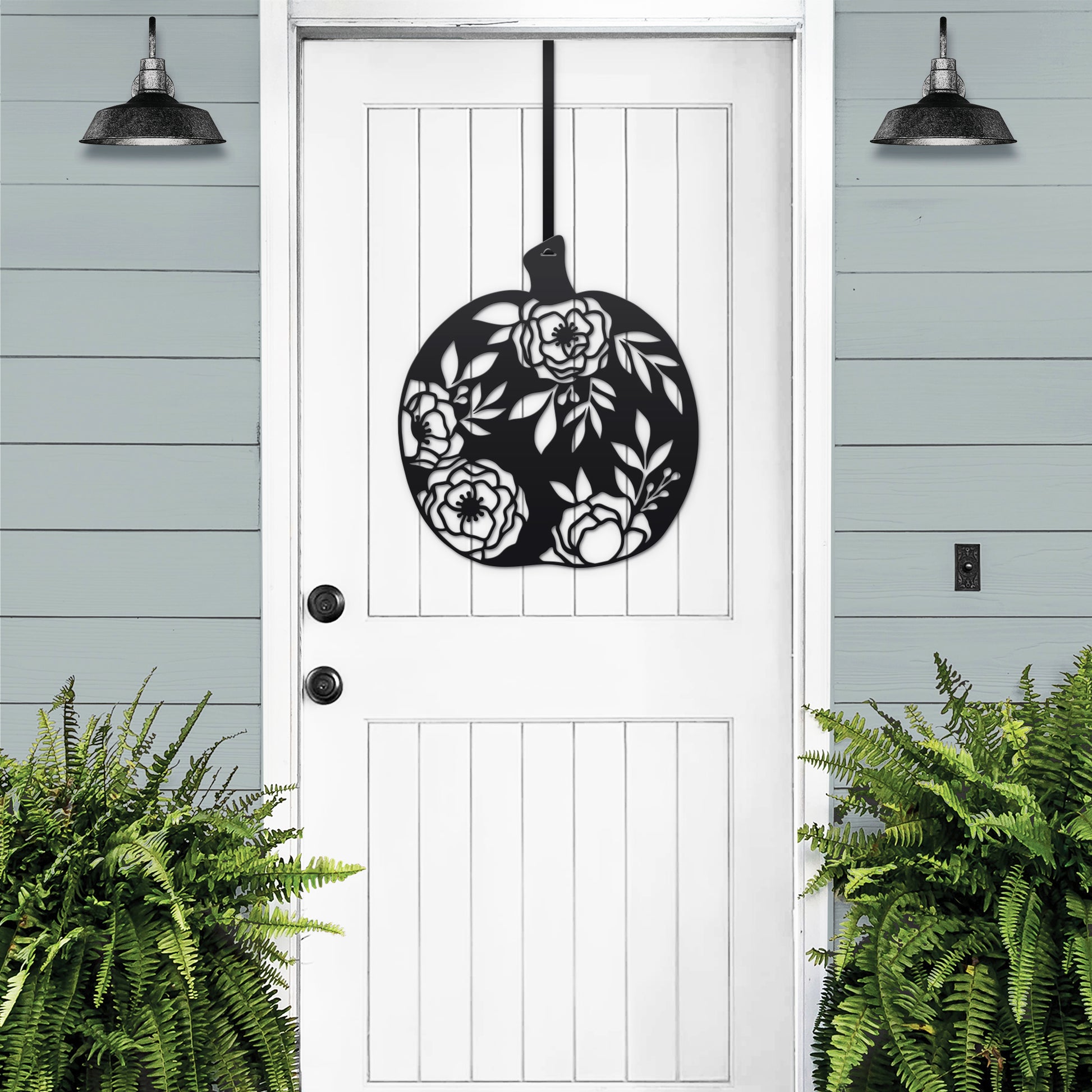 Floral Pumpkin Fall Front Door Wreath - Customizable Metal Door Decor featuring a black metal pumpkin design with lush floral accents, perfect for enhancing home entryways and seasonal celebrations.