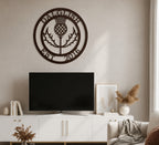 Letrero con el apellido Scottish Thistle: Arte mural metálico con monograma personalizado