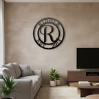 Letrero de metal personalizado con inicial de monograma y apellido para decoración de pared