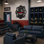 Letrero de cruz de Malta de metal personalizado con la bandera estadounidense de bombero - Decoración patriótica para puerta de entrada - Decoración personalizada para el departamento de bomberos