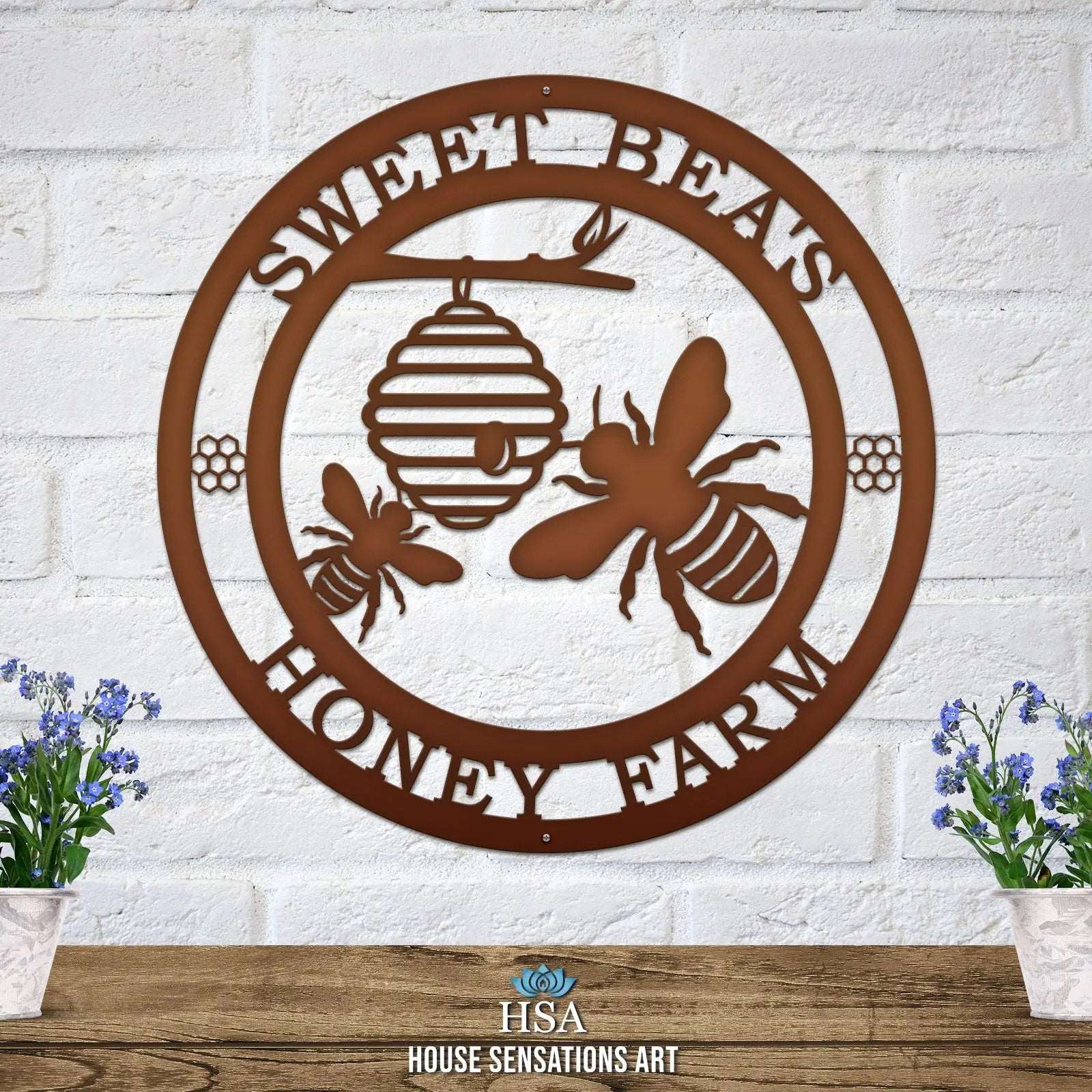 Honey Bee Family Name Established Sign - Custom Metal House Number Plaque - Perfect for Outdoor Decor in Gardens, Yards, or Farms - Ideal Housewarming Gift for Animal Lovers - HouseSensationsArt
