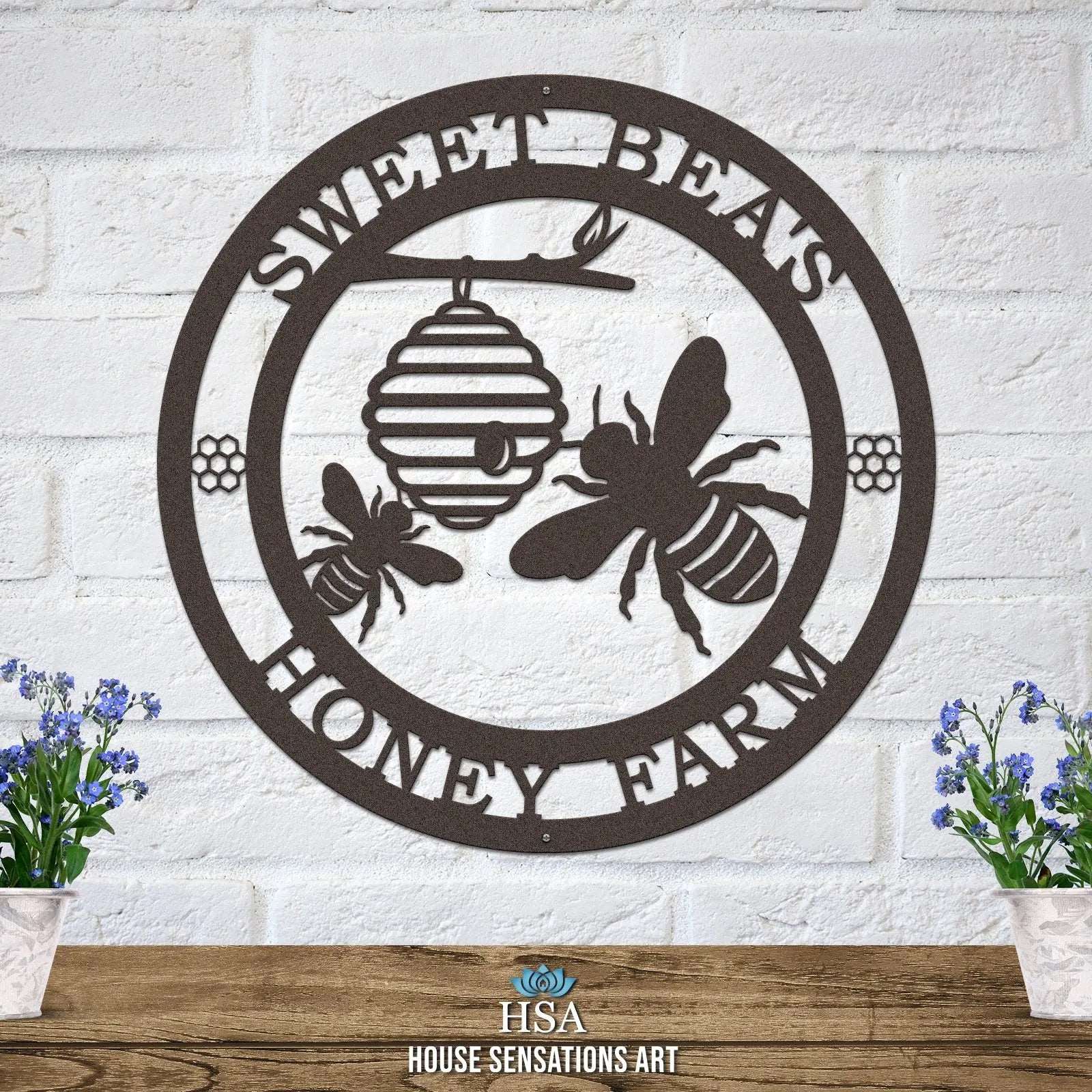 Honey Bee Family Name Established Sign - Custom Metal House Number Plaque - Perfect for Outdoor Decor in Gardens, Yards, or Farms - Ideal Housewarming Gift for Animal Lovers - HouseSensationsArt