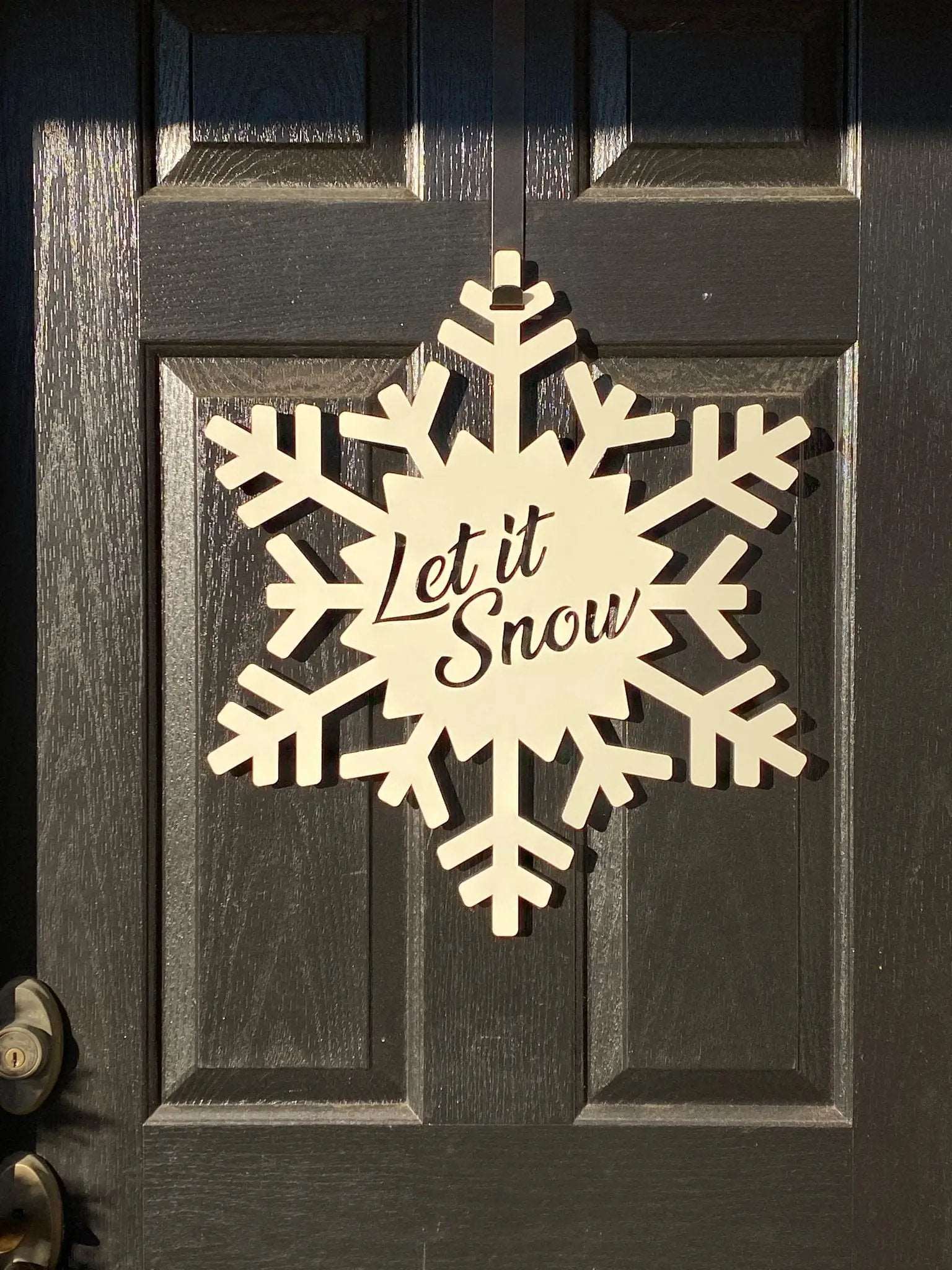 Let It Snow Sign – Personalized Snowflake Winter Home Decor - HouseSensationsArt