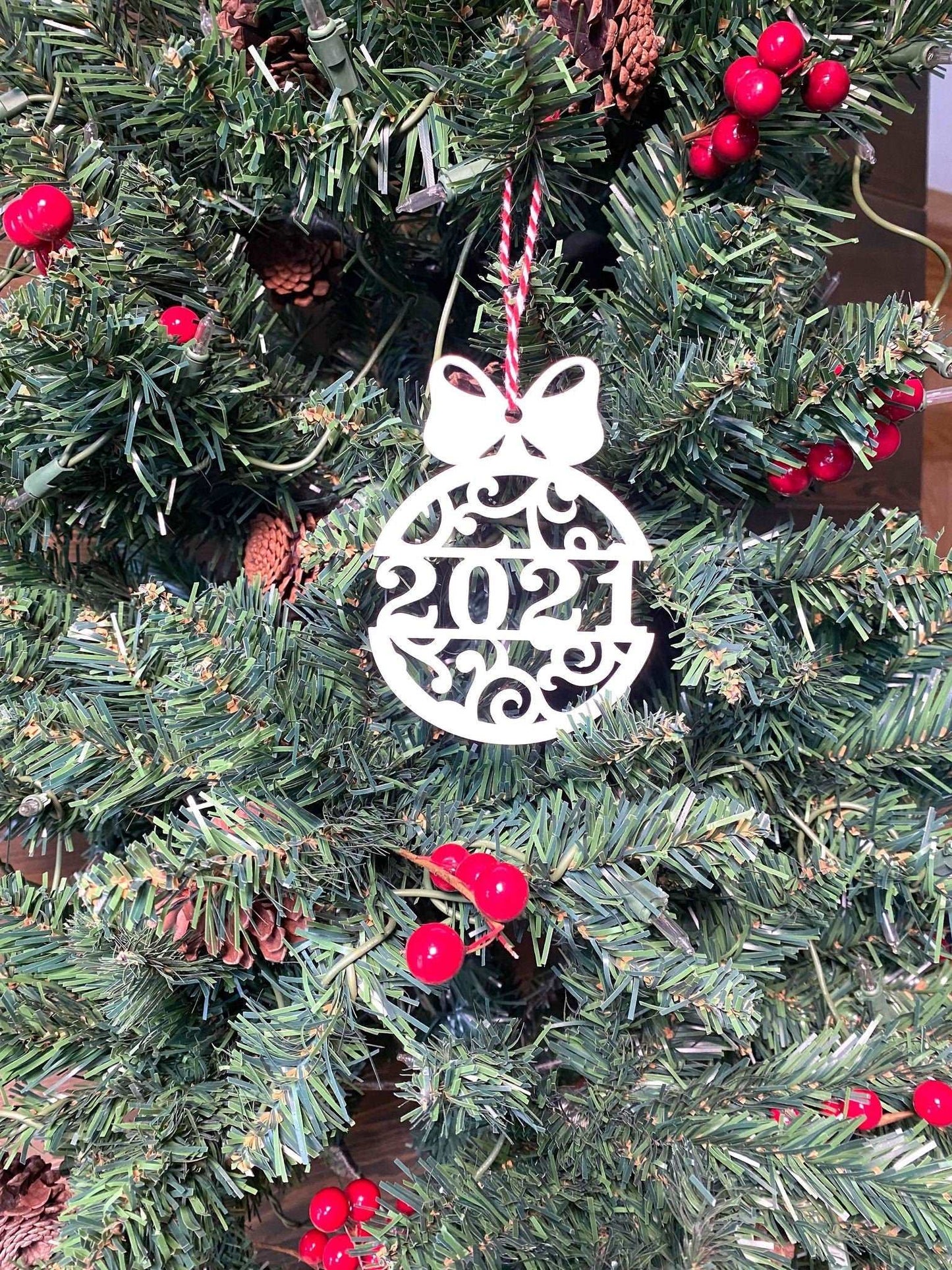 Metal Reindeer Christmas Ornaments - 2021 Ornaments Christmas Tree - Durable Metal Tree signs for Christmas - Perfect Metal Signs - Gift for Christmas Decoration Farmhouse Décor - HouseSensationsArt