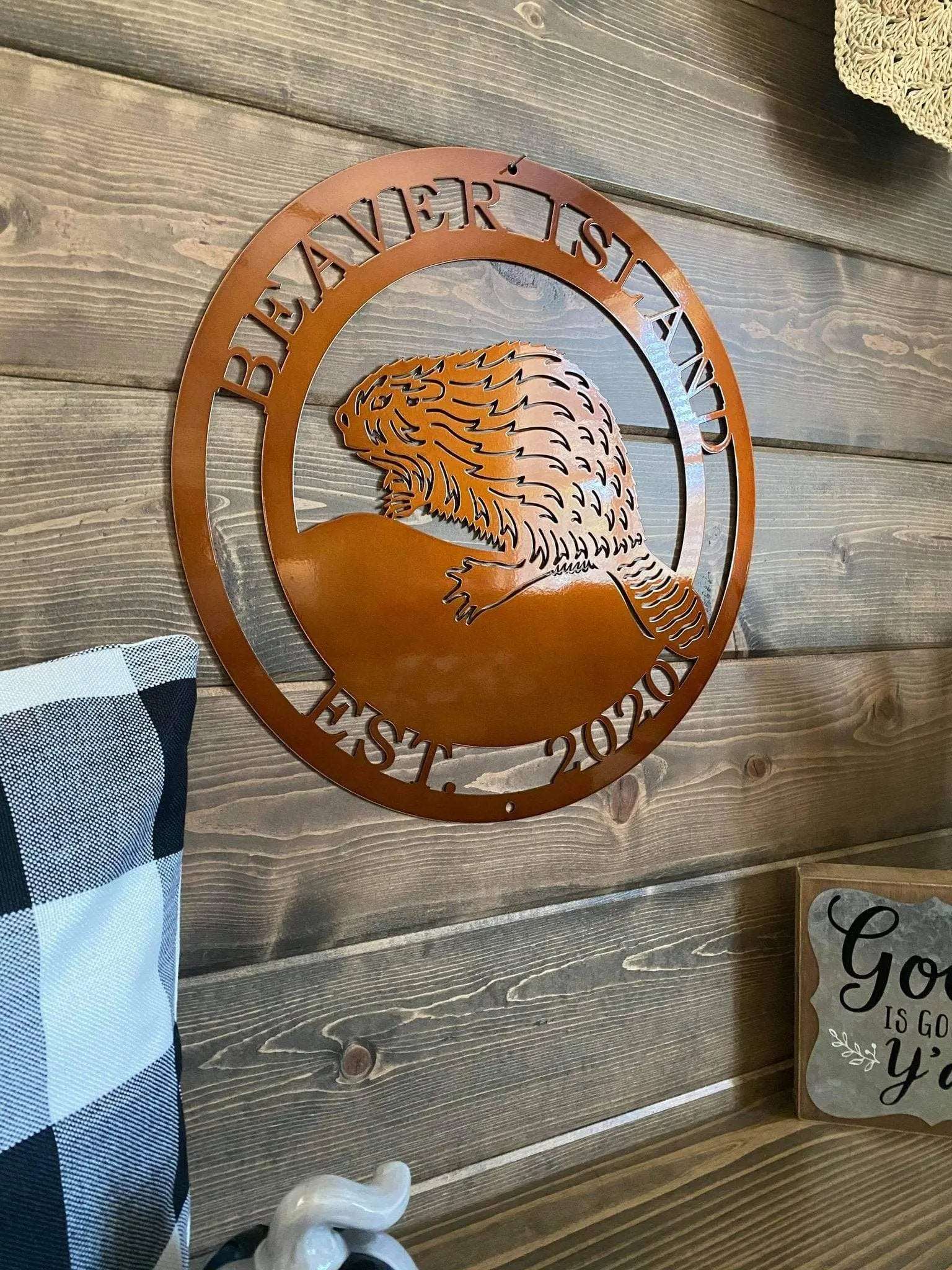Personalized Beaver Sign - Custom Metal House Number Plaque - Perfect for Outdoor Decor in Gardens, Yards, or Farms - Ideal Housewarming Gift for Animal Lovers - HouseSensationsArt