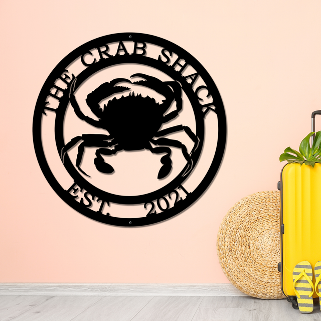 Personalized crab sign wall decor, coastal nautical metal artwork for home or outdoor spaces.