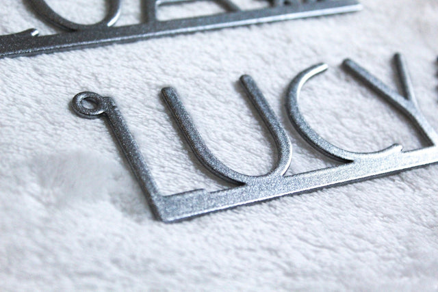 Personalized Snowflake Name Tags – Metal Christmas Table Decor - HouseSensationsArt