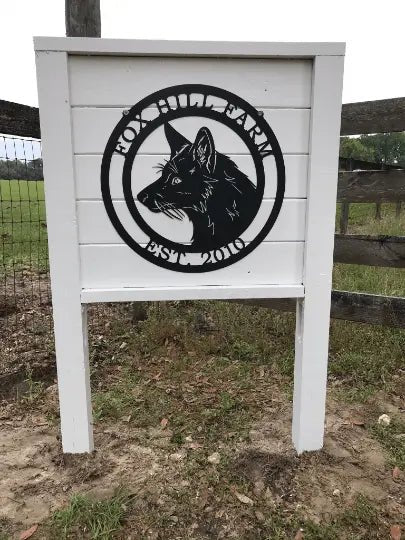 Red Fox Ranch Sign - Custom Metal House Number Plaque - Perfect for Outdoor Decor in Gardens, Yards, or Farms - Ideal Housewarming Gift for Animal Lovers - HouseSensationsArt